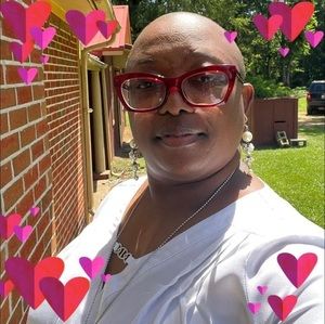 Meet your Posher, Tabatha